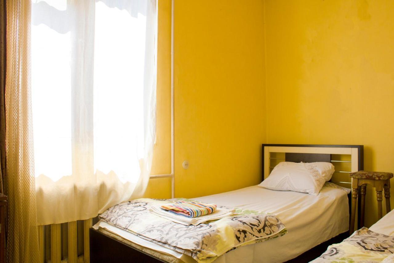 Nino'S Guest House Tbilisi Exterior photo